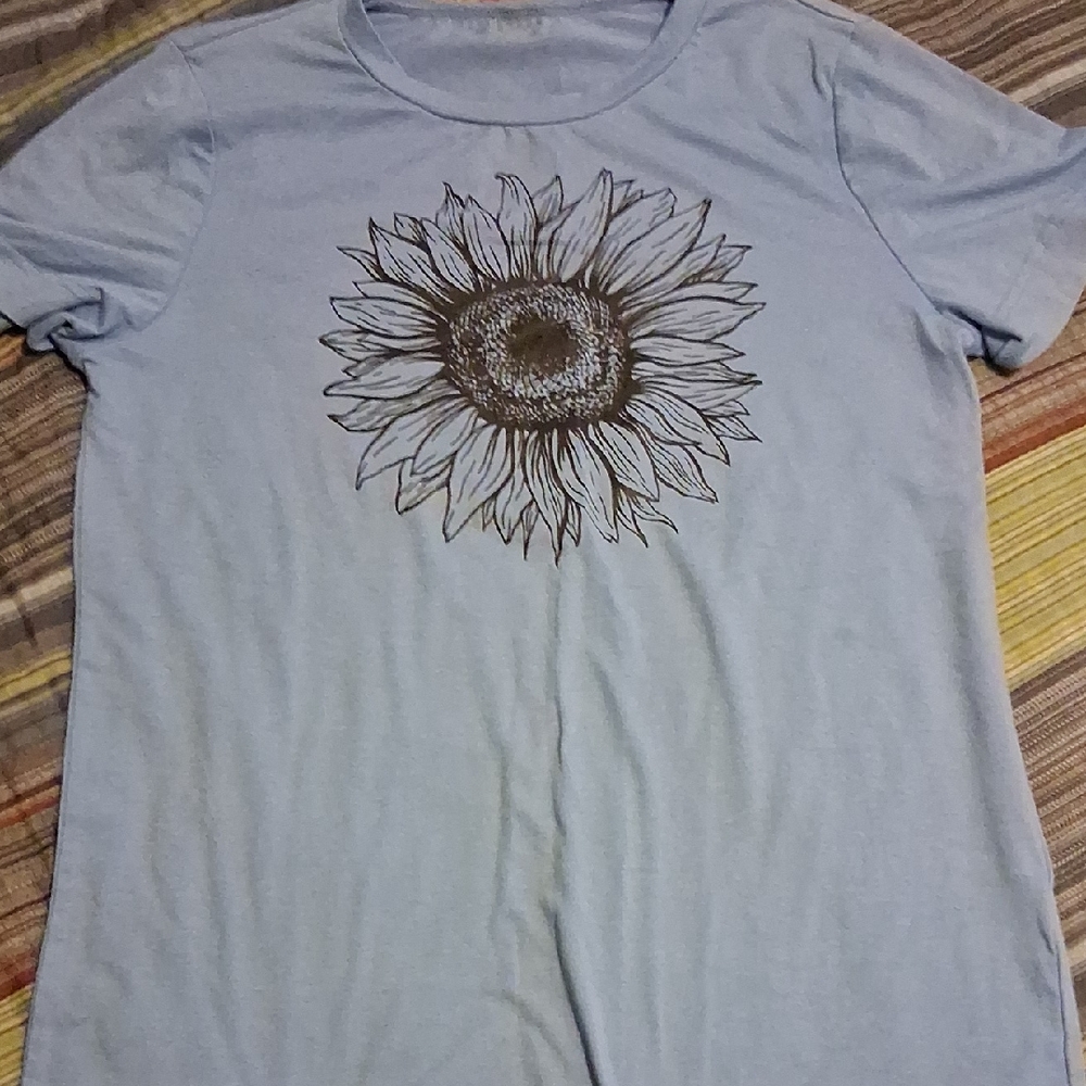 Light Blue Sunflower Graphic T-Shirt